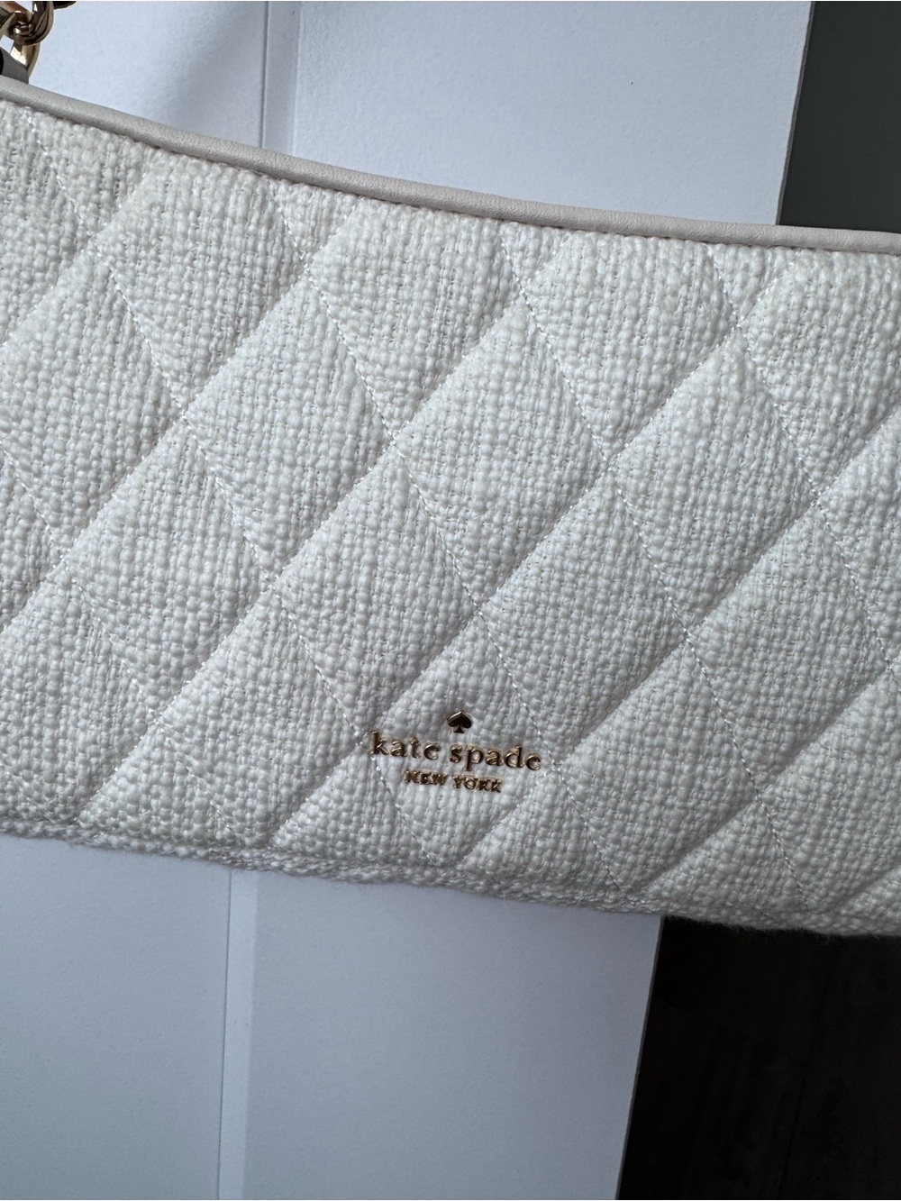 Kate Spade Cream Shoulder / Crossbody Bag with Pink & Peach Chain - Picture 4 of 8